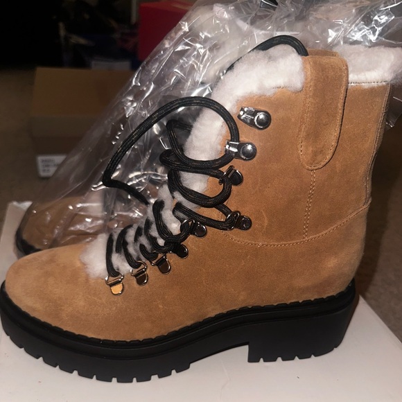 Marc Fisher Nalina Boot with fur. NWT. Smoke free home - Picture 3 of 6
